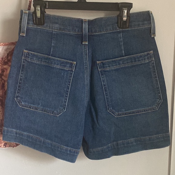 New J. Crew Summer High-Rise Denim Jean Shorts with Patch Pockets - Picture 4 of 6